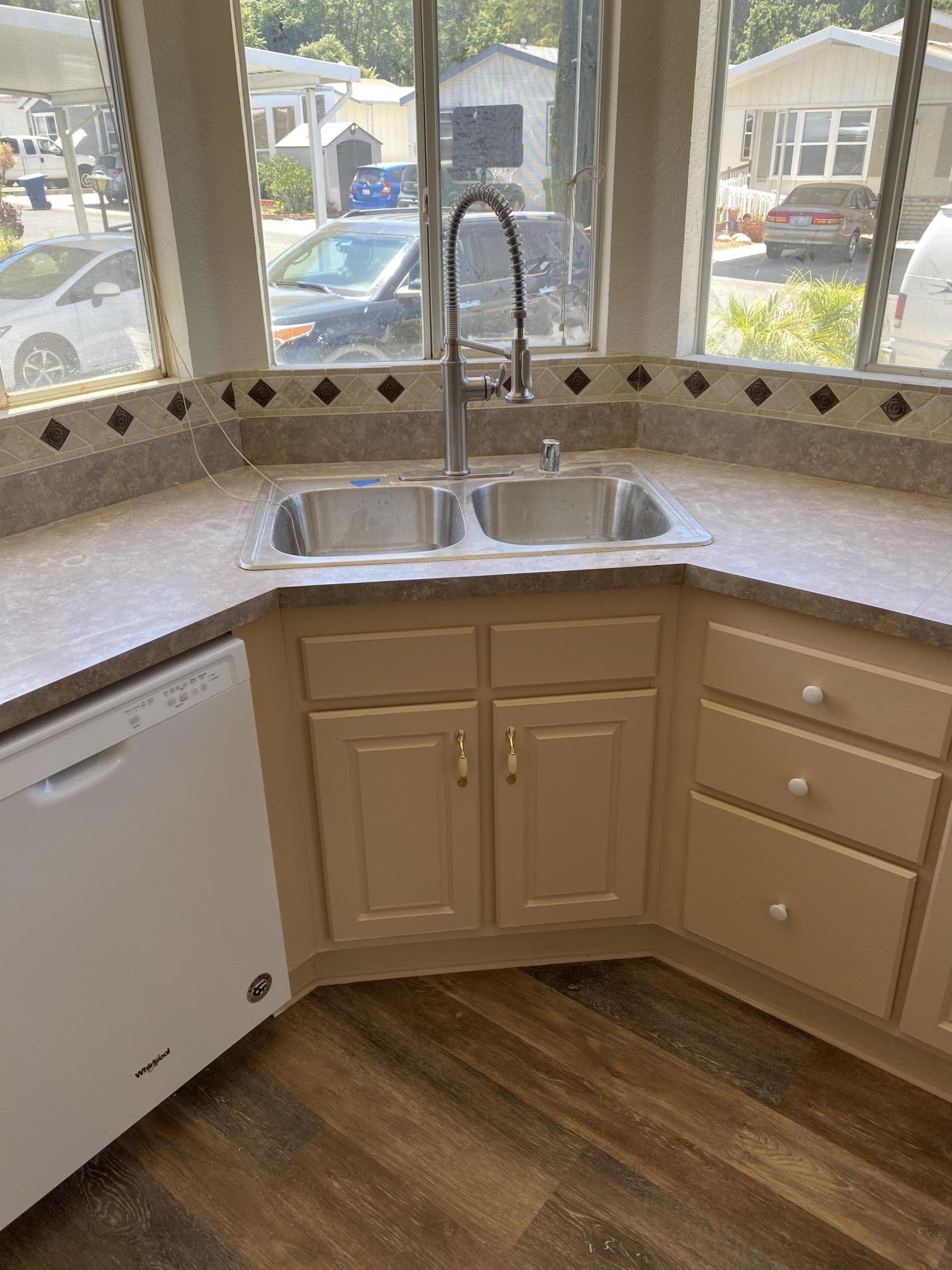 1550 Rory Lane, Unit 263 Simi Valley, CA 93063 - Photo 10 of 31 60C774EE-3E84-49FD-83B6-F659822D8CE5
