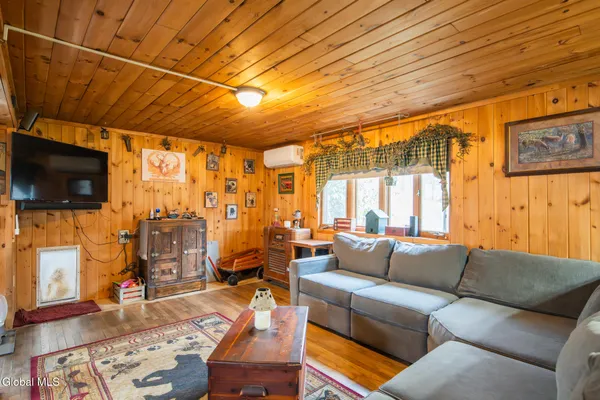 $435,500 | 26 Rapp Road, Austerlitz, NY 12017