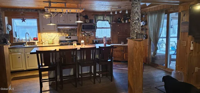 $450,000 | 26 Rapp Road, Austerlitz, NY 12017