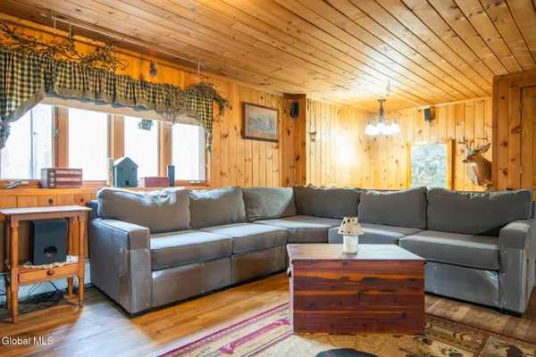 $435,500 | 26 Rapp Road, Austerlitz, NY 12017