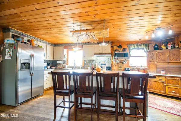 $435,500 | 26 Rapp Road, Austerlitz, NY 12017