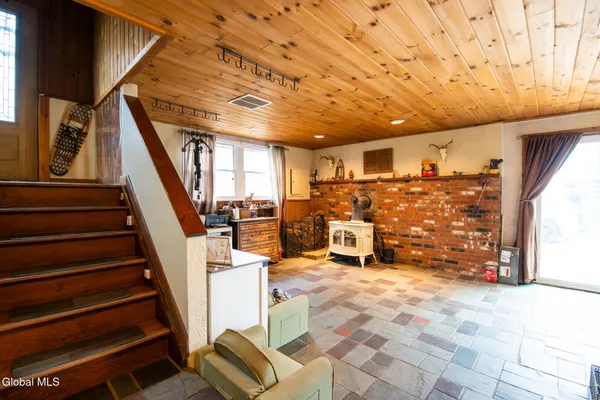 $435,500 | 26 Rapp Road, Austerlitz, NY 12017