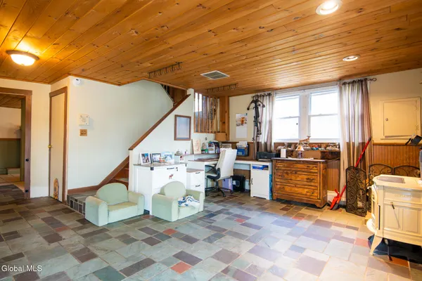 $435,500 | 26 Rapp Road, Austerlitz, NY 12017
