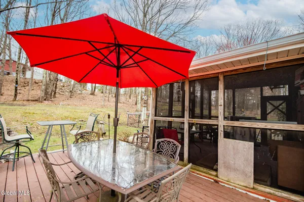 $435,500 | 26 Rapp Road, Austerlitz, NY 12017