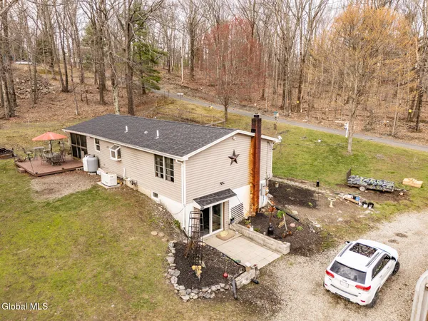 $435,500 | 26 Rapp Road, Austerlitz, NY 12017