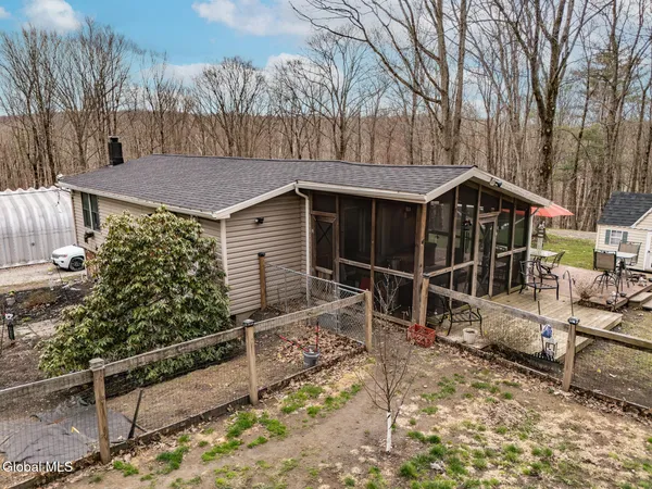 $435,500 | 26 Rapp Road, Austerlitz, NY 12017