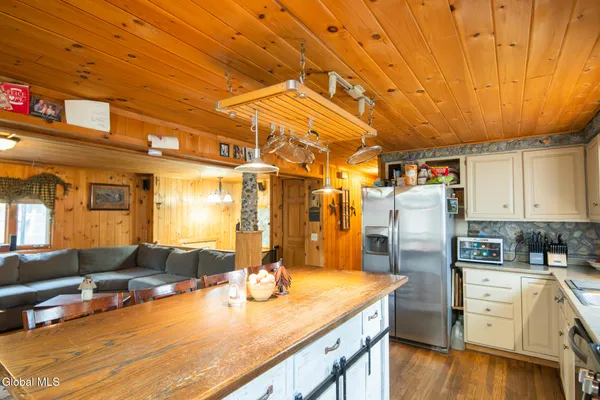 $435,500 | 26 Rapp Road, Austerlitz, NY 12017