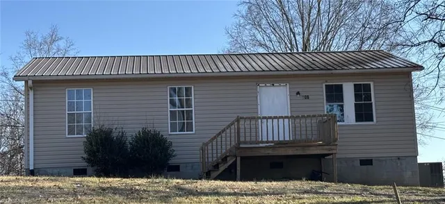 $1,200 | 206 Hedrick Street, Lexington, NC 27292