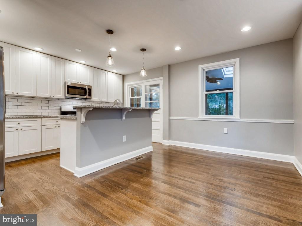30 Mardrew Road Baltimore, MD 21229 - Photo 6 of 26 Dining Room