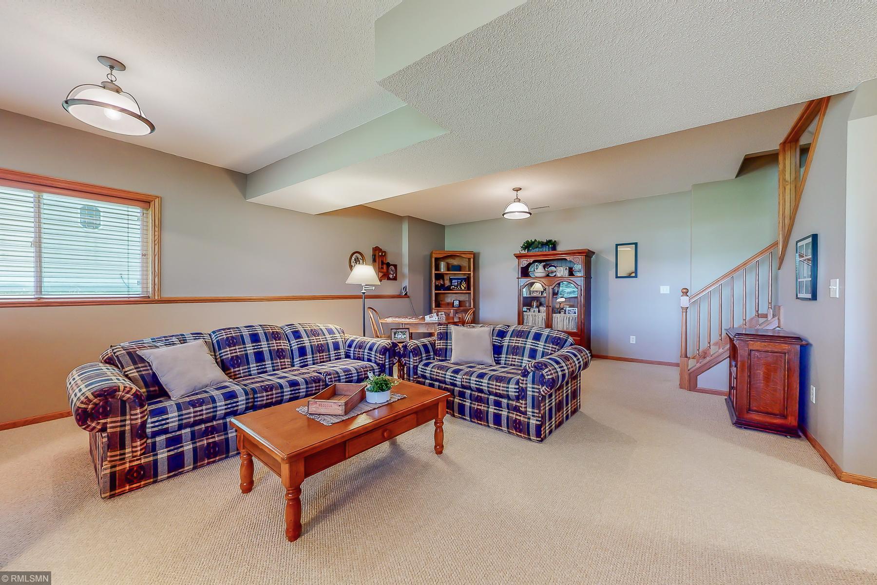 3621 Nottingham Drive Northwest Rochester, MN 55901 - Photo 20 of 33