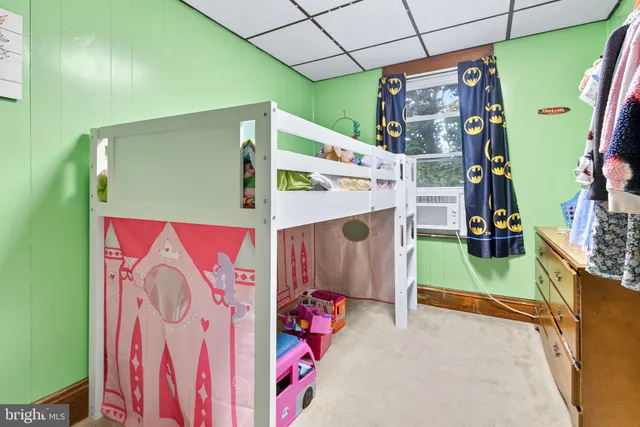 a view of an outdoor space