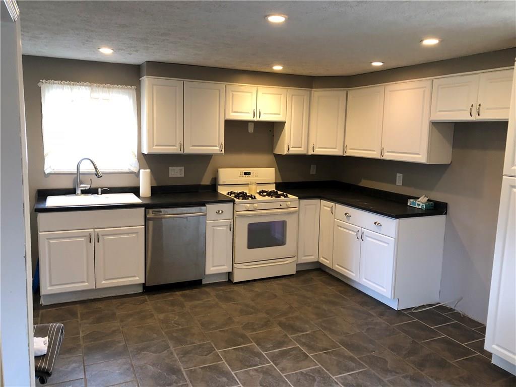 265 Olympic Road Pittsburgh, PA 15236 - Photo 3 of 19 Gallery Image 3