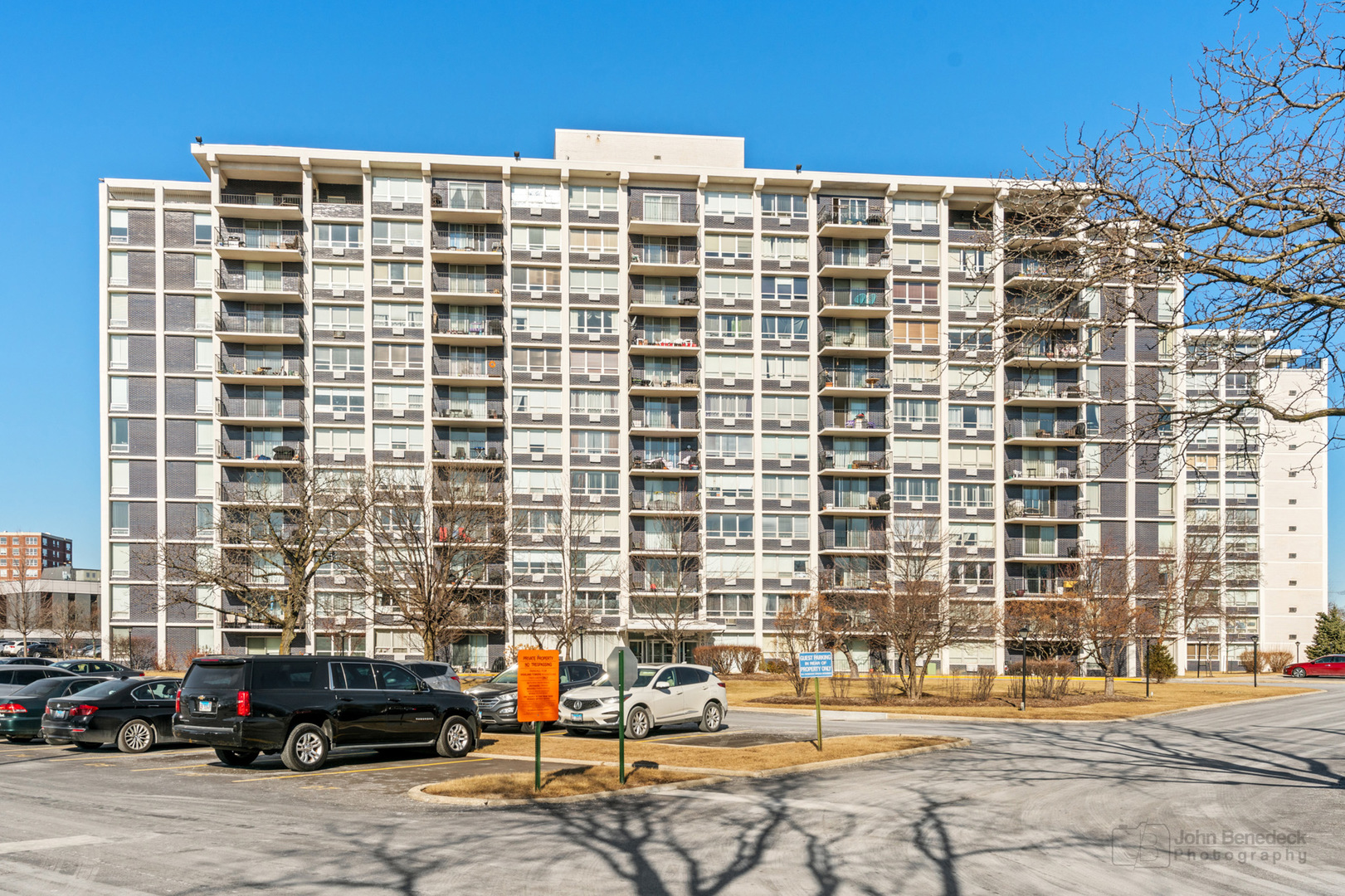 8809 West Golf Road, Unit 2C Niles, IL 60714 - Photo 1 of 26 Gallery Image 1