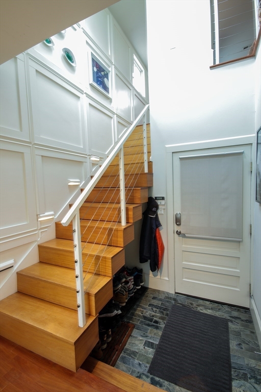 142 Calumet Street Boston, MA 02120 - Photo 6 of 42
