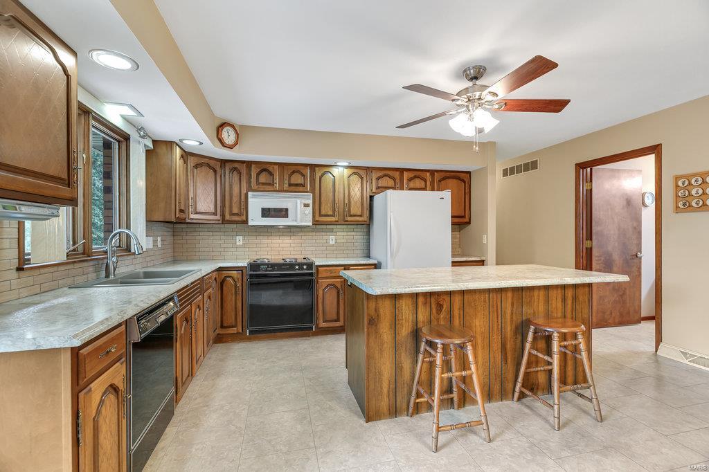 2041 Stemler Road Columbia, IL 62236 - Photo 15 of 49 Gallery Image 15