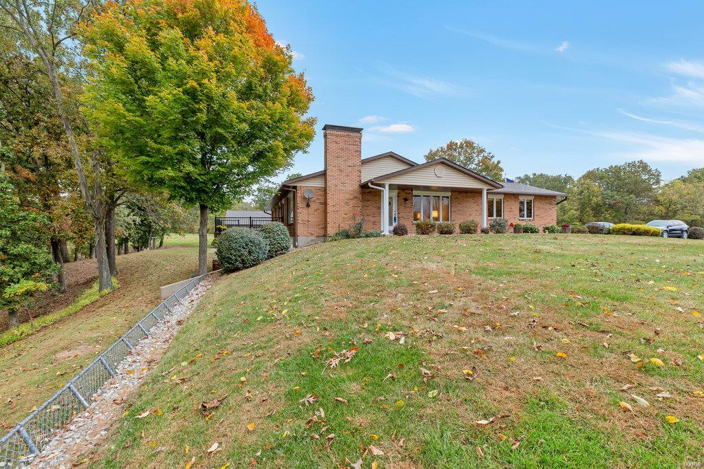 2041 Stemler Road Columbia, IL 62236 - Photo 3 of 49 Gallery Image 3
