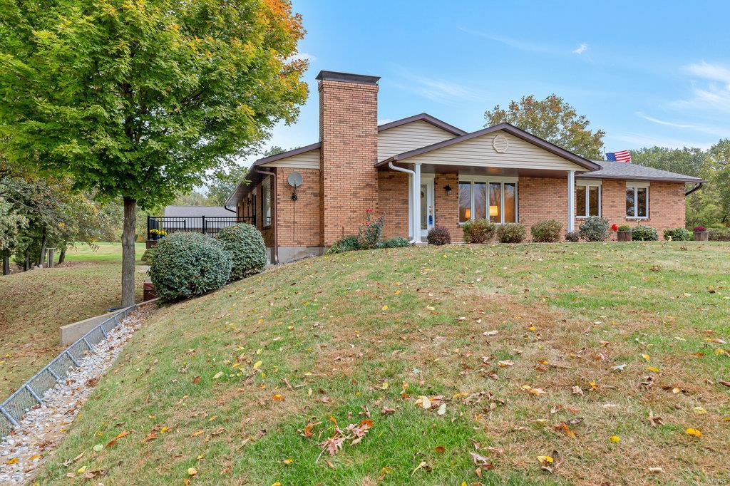 2041 Stemler Road Columbia, IL 62236 - Photo 4 of 49 Gallery Image 4