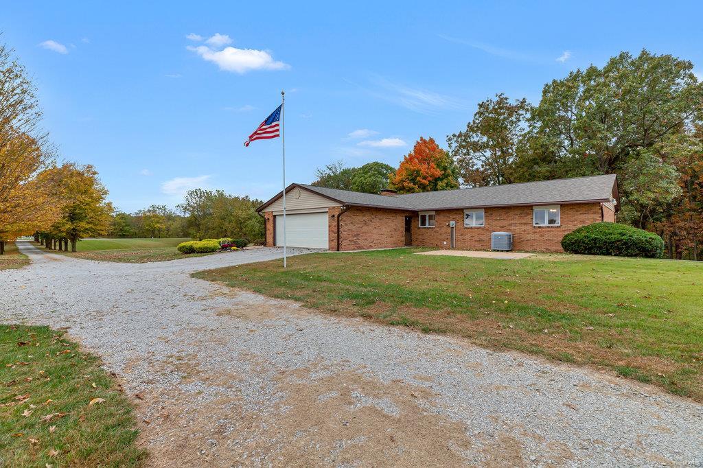 2041 Stemler Road Columbia, IL 62236 - Photo 7 of 49 Gallery Image 7