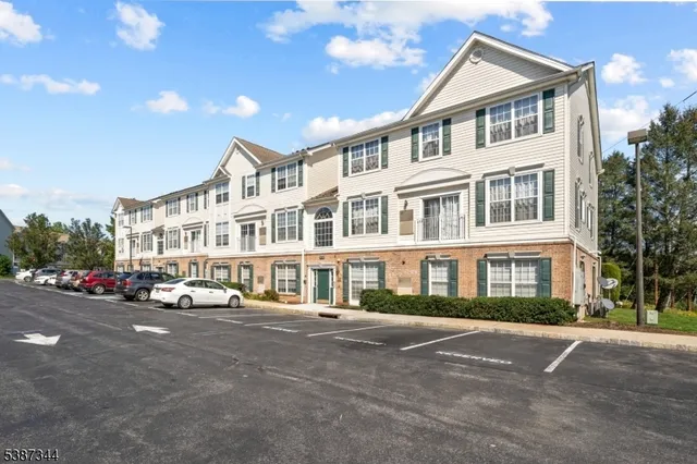 $2,250 | 134 Limerick Lane, Phillipsburg, NJ 08865