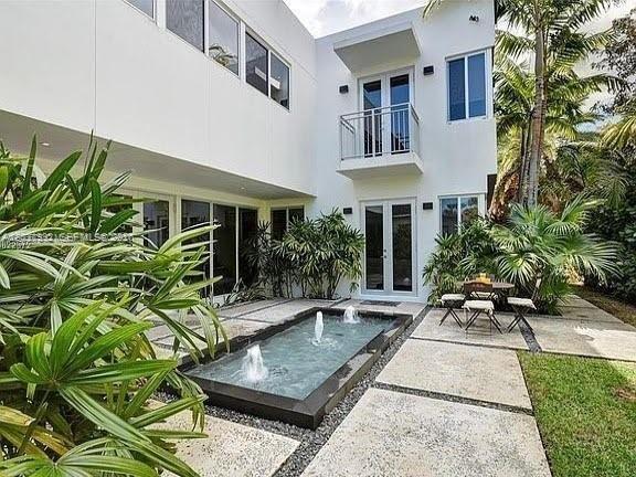 6340 Southwest 80th Street Miami, FL 33143 - Photo 8 of 28