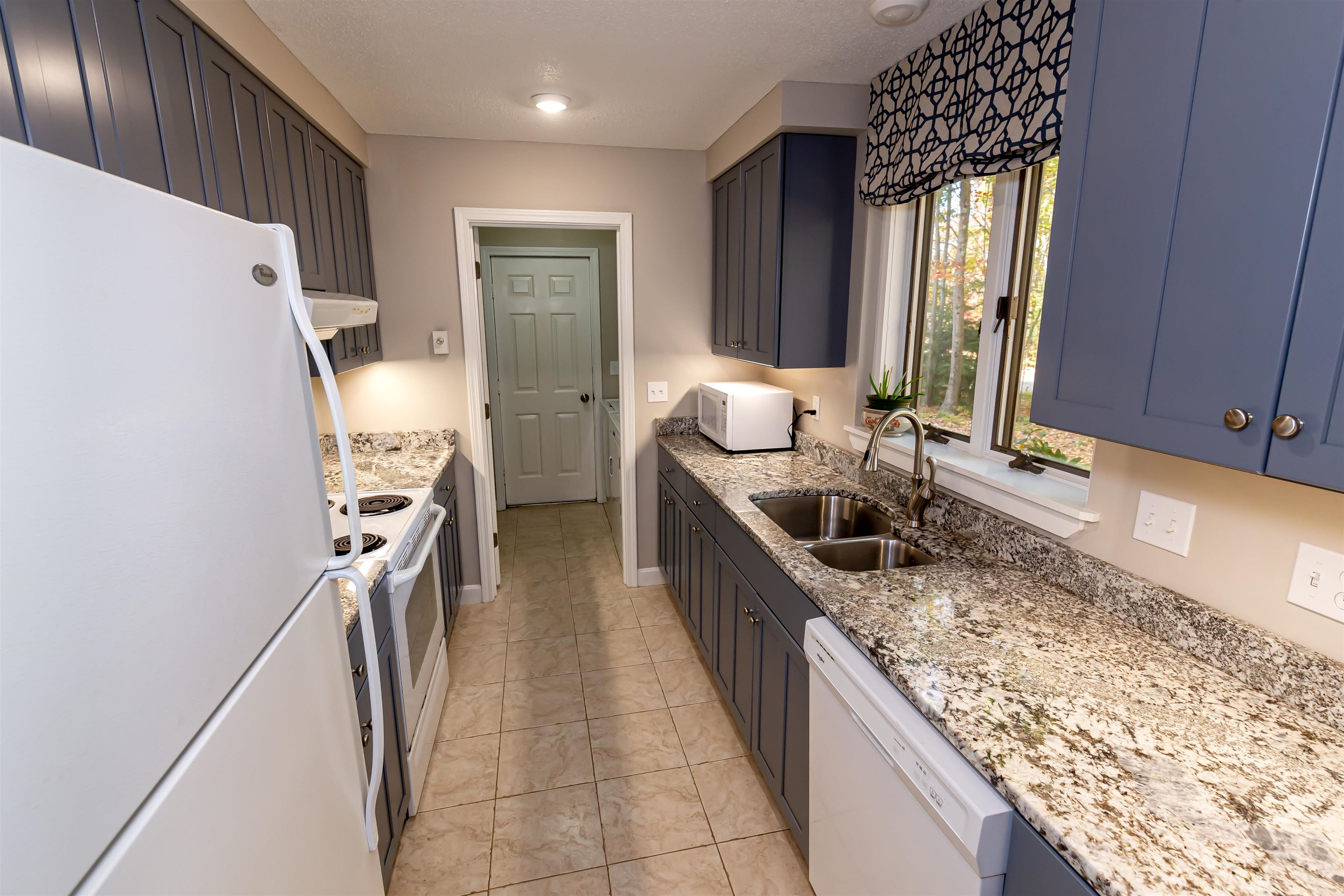 165 Old Rochester Road Somersworth, NH 03878 - Photo 21 of 39