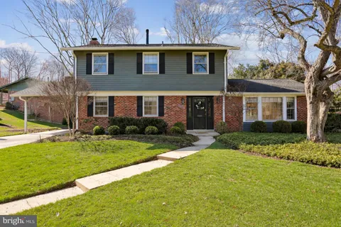 $1,149,000 | 11804 Stonewood Lane, North Bethesda, MD 20852