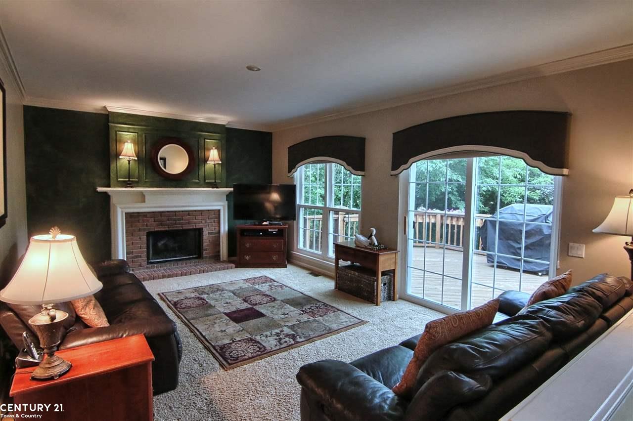 172 Grosvenor Drive Rochester Hills, MI 48307 - Photo 11 of 36