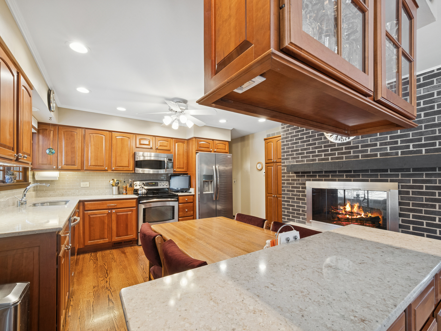 1102 Dennis Lane Streamwood, IL 60107 - Photo 17 of 32