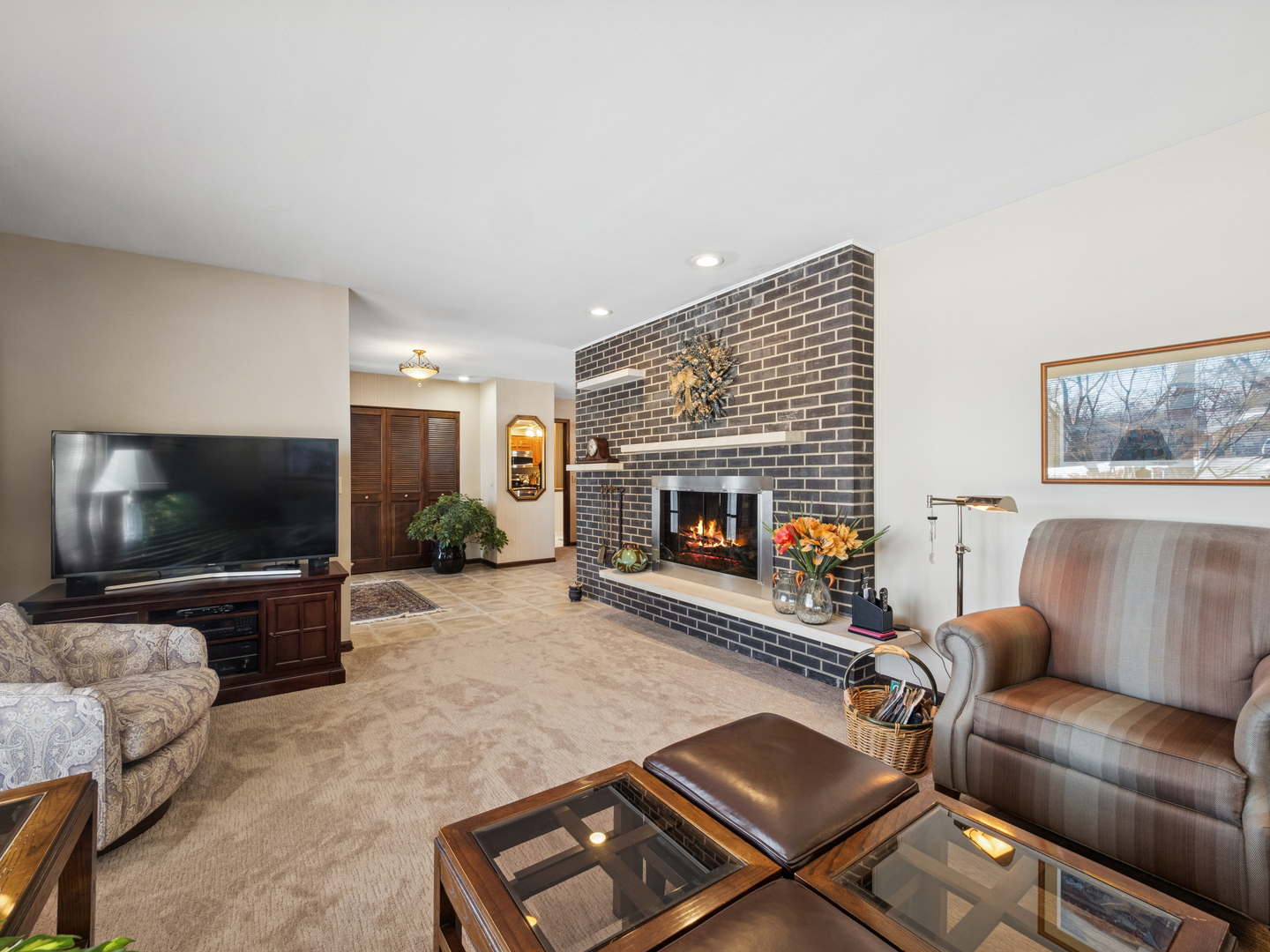 1102 Dennis Lane Streamwood, IL 60107 - Photo 8 of 32