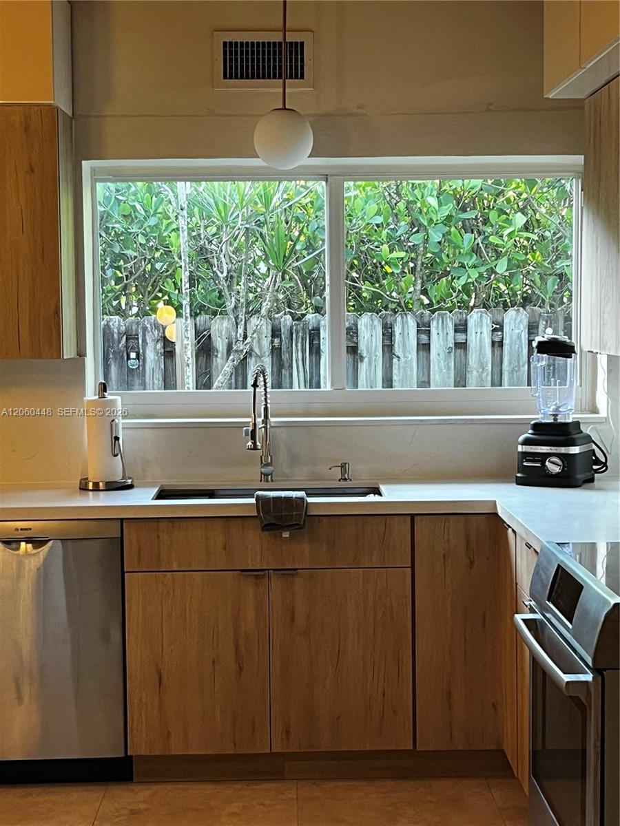 4344 Douglas Road Miami, FL 33133 - Photo 2 of 6