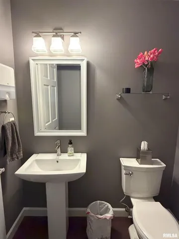 $675,000 | 15104 West Bittersweet Court, Brimfield, IL 61517