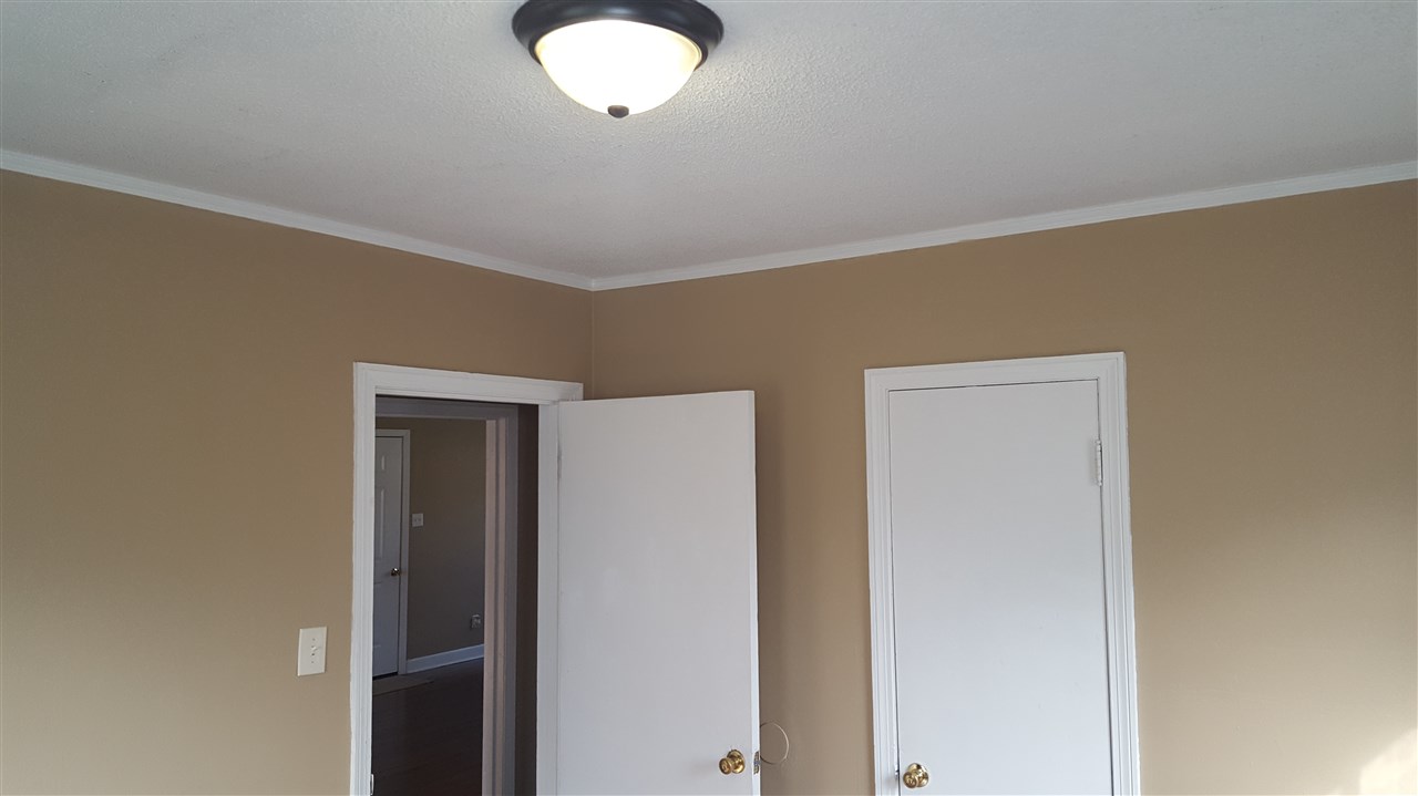 1087 Inman Road Memphis, TN 38111 - Photo 15 of 25 New Lighting Throughout