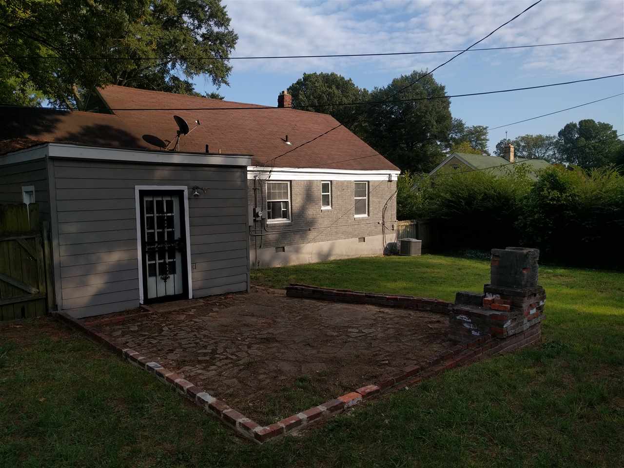 1087 Inman Road Memphis, TN 38111 - Photo 23 of 25 Spacious Backyard
