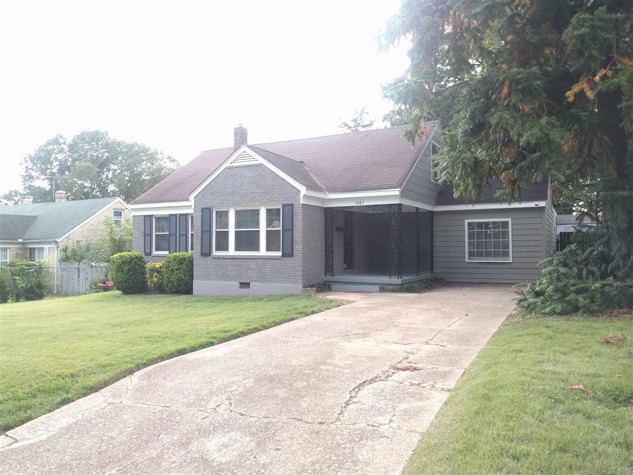 1087 Inman Road Memphis, TN 38111 - Photo 25 of 25 Exterior View From End of Driveway