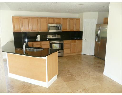 12138 Rockwell Way Boca Raton, FL 33428 - Photo 3 of 12 Kitchen