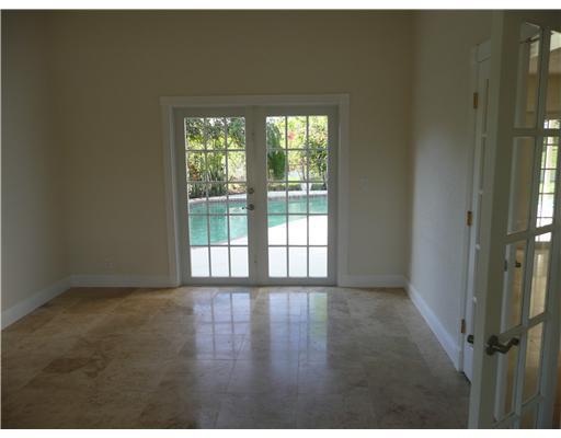 12138 Rockwell Way Boca Raton, FL 33428 - Photo 5 of 12 Living Room