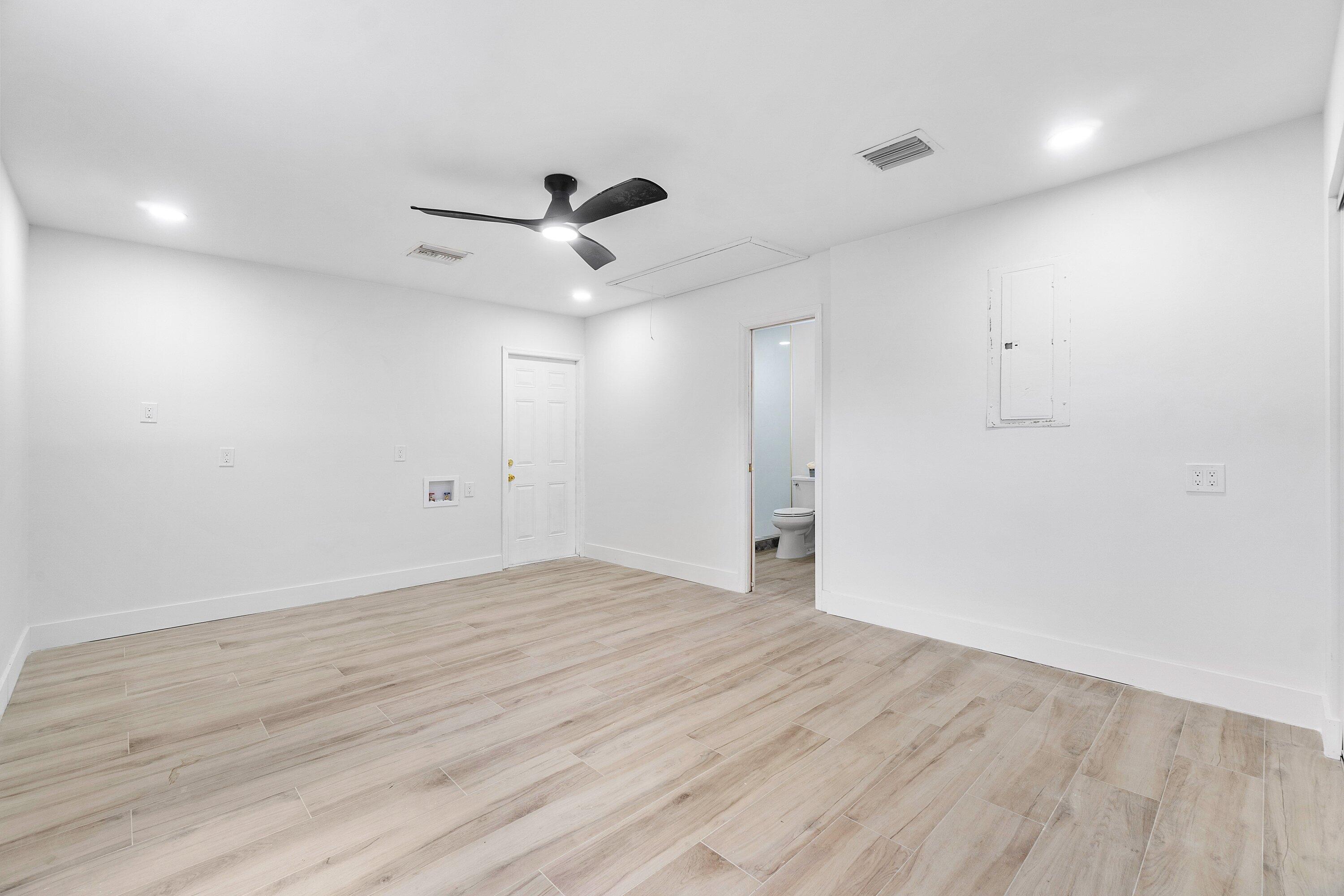 5119 Oak Hill Road Delray Beach, FL 33484 - Photo 28 of 44 027-5119OakHillRoad-DelrayBeach-FL-33484