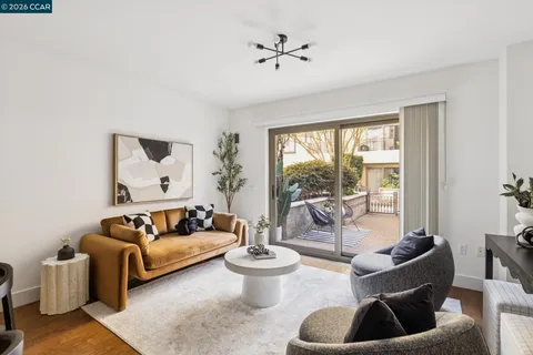 $425,000 | 438 West Grand Avenue, Unit 432, Oakland, CA 94612