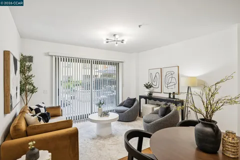 $425,000 | 438 West Grand Avenue, Unit 432, Oakland, CA 94612