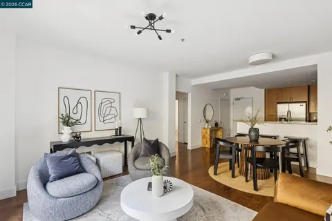 $425,000 | 438 West Grand Avenue, Unit 432, Oakland, CA 94612