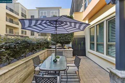 $425,000 | 438 West Grand Avenue, Unit 432, Oakland, CA 94612
