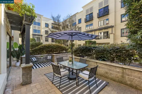 $425,000 | 438 West Grand Avenue, Unit 432, Oakland, CA 94612