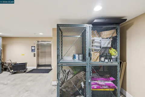 $425,000 | 438 West Grand Avenue, Unit 432, Oakland, CA 94612