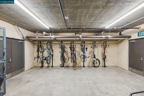 $425,000 | 438 West Grand Avenue, Unit 432, Oakland, CA 94612