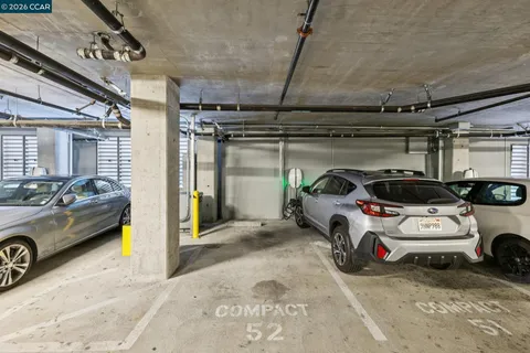 $425,000 | 438 West Grand Avenue, Unit 432, Oakland, CA 94612