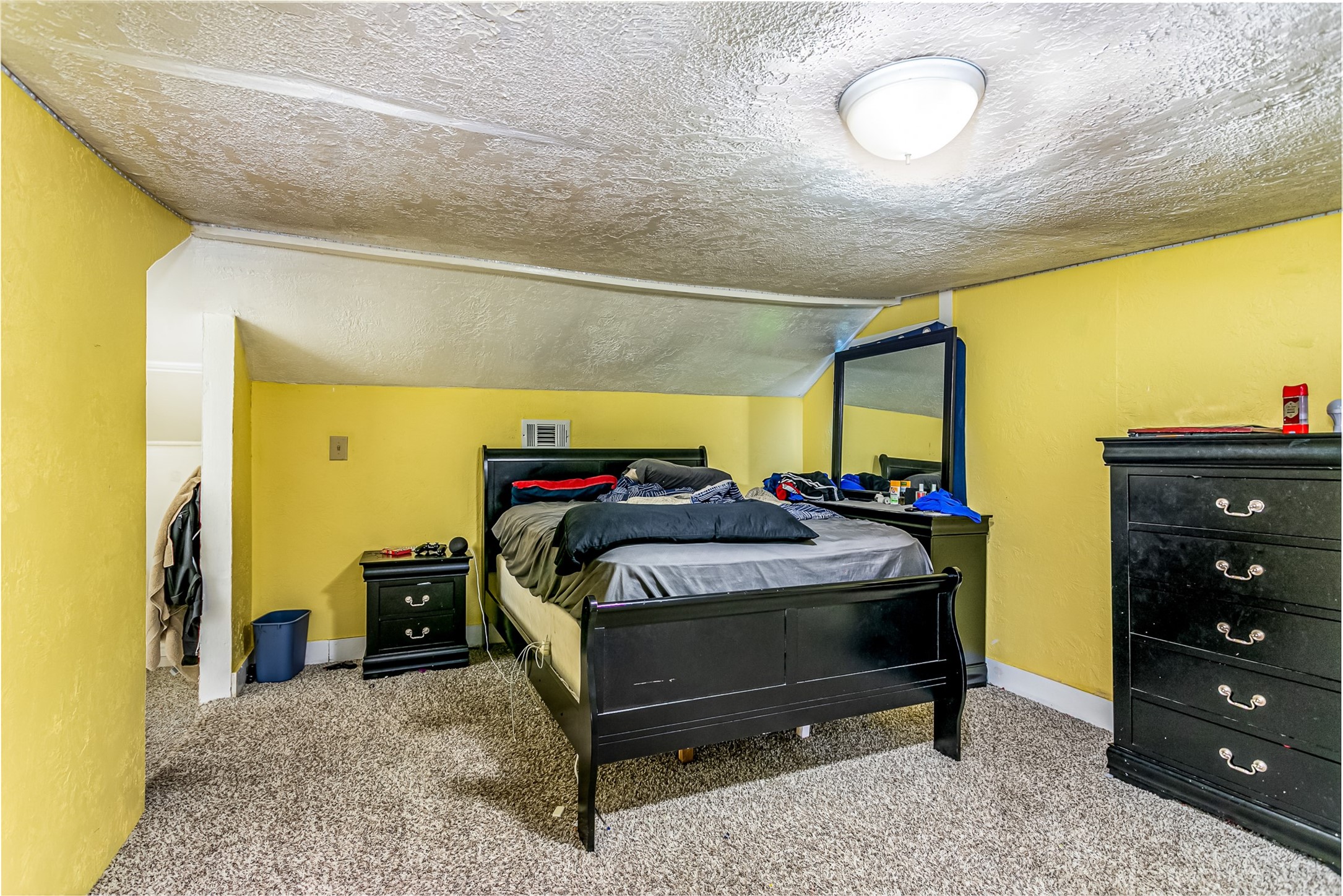 701 Ward Road Baytown, TX 77520 - Photo 14 of 19 a bedroom with a bed and a closet