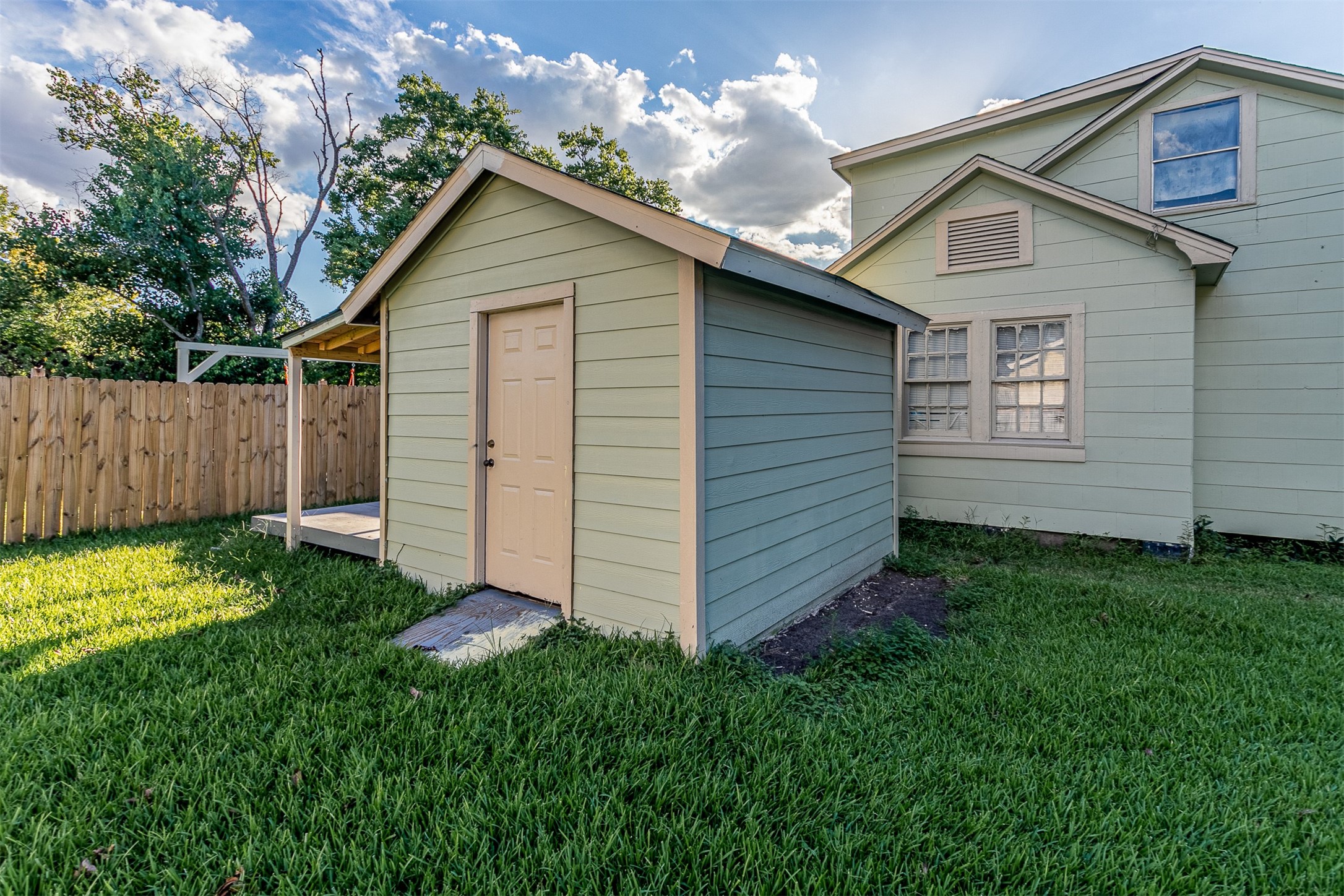 701 Ward Road Baytown, TX 77520 - Photo 15 of 19 a front view of house with yard and green space