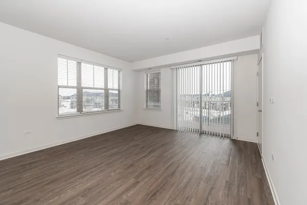 $3,096 | 21599 West Field Court, Unit 10201, Deer Park, IL 60010