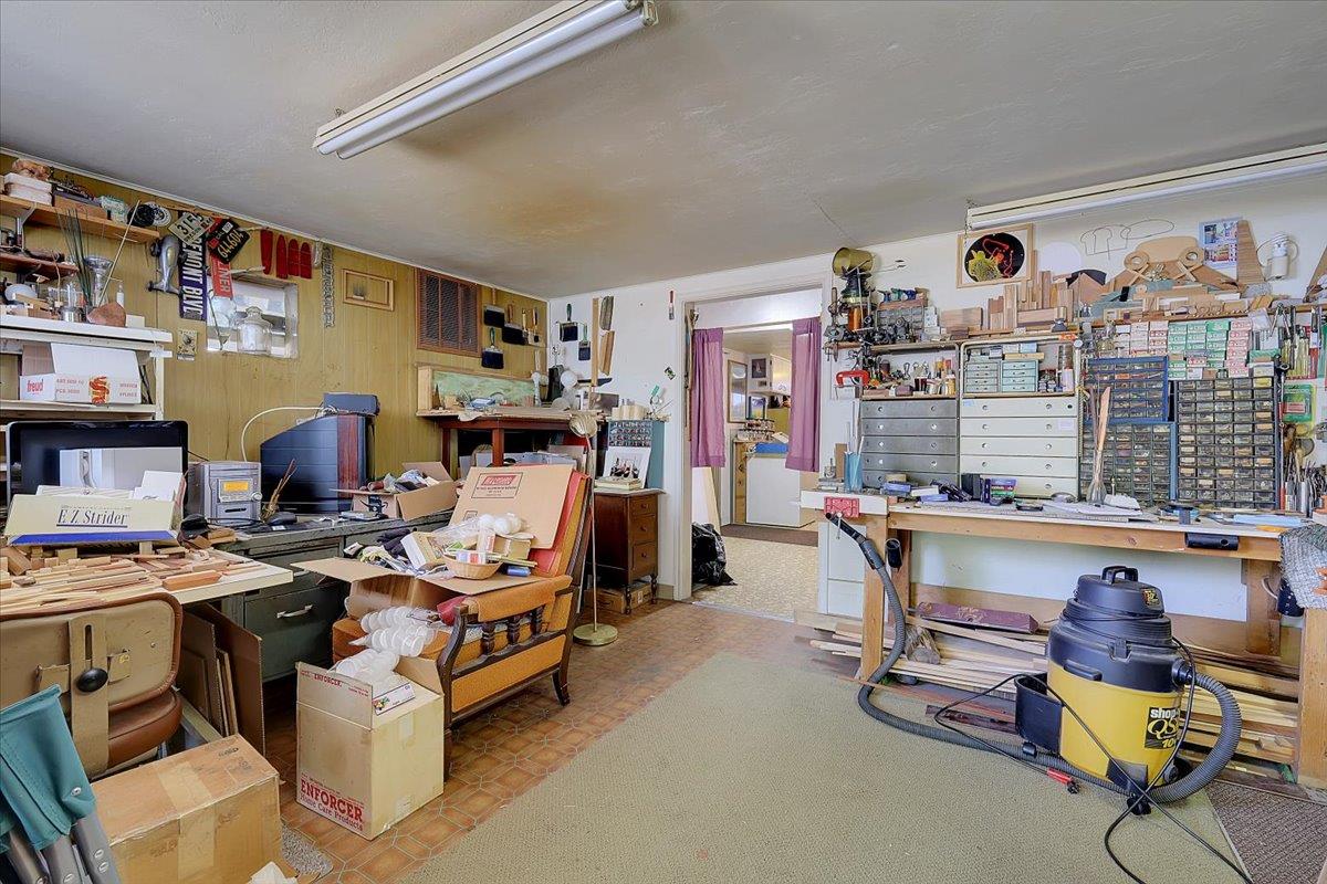2060 Locust Street Sutter, CA 95982 - Photo 38 of 61 SECOND DWELLING ENTRANCE AND LIVING ROOM USED AS WORKSHOP
