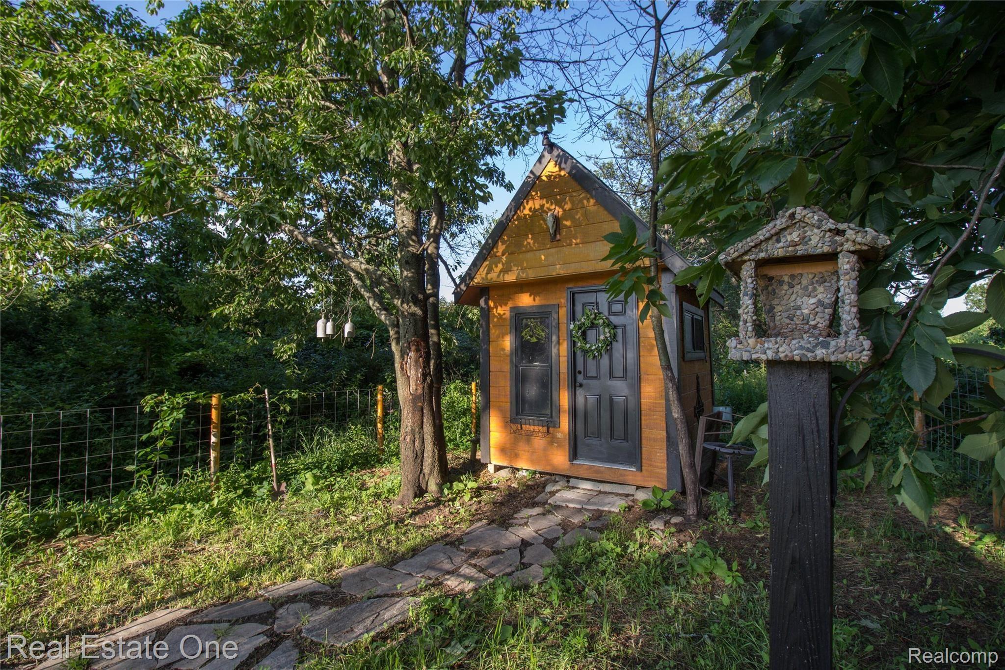 1350 Bone Road Fenton, MI 48430 - Photo 45 of 67 IMG_8639.jpg